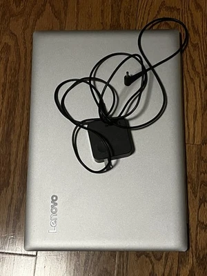 Portátil Lenovo IdeaPad 330-15AST usado AMD A4 (funciona o para piezas) Foto 1 de 4