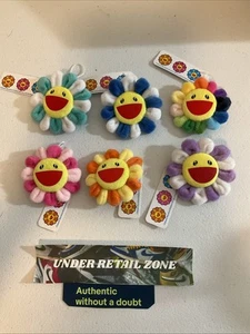 Neu mit Etikett authentische Takashi Murakami Blume Plüsch Pin 6er Set - Bild 1 von 1