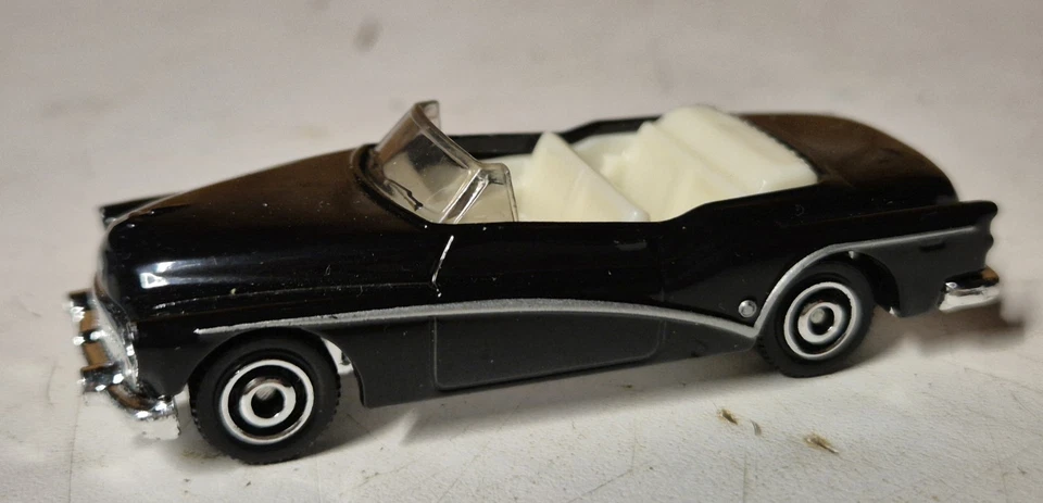 Voiture miniature Matchbox 1953 buick skylark noir - Photo 1/4