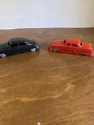 Plasticville - O-O27 - V6 V 11 Vehicles Black Red - Image 1 of 4