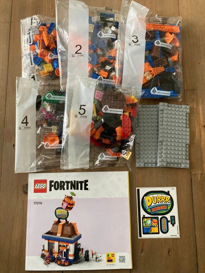 LEGO 77076 Fortnite Durrr Burger Restaurant - NO MINIFIGURES - Build Only! - Image 1 of 4