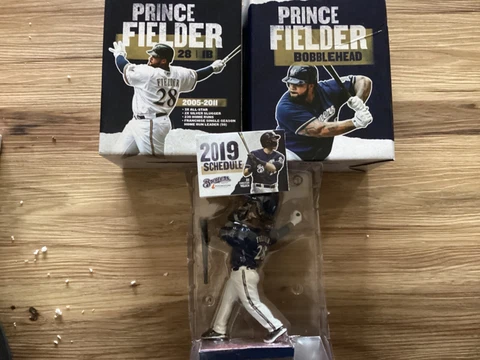 2019 PRINCE FIELDER SGA BOBBLEHEAD MILWAUKEE BREWERS w/schedule Cover