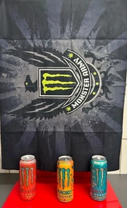 1 x Monster Tisch/Kuscheldecke Wanddeko Hängetuch + 3 x Monster Dose Inkl.Pfand - Bild 1 von 1