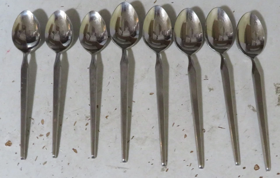 RAVENNA Pattern 8 Dinner Table Spoon Spoons SRI Stanley Roberts Stainless Japan - Image 1 of 4