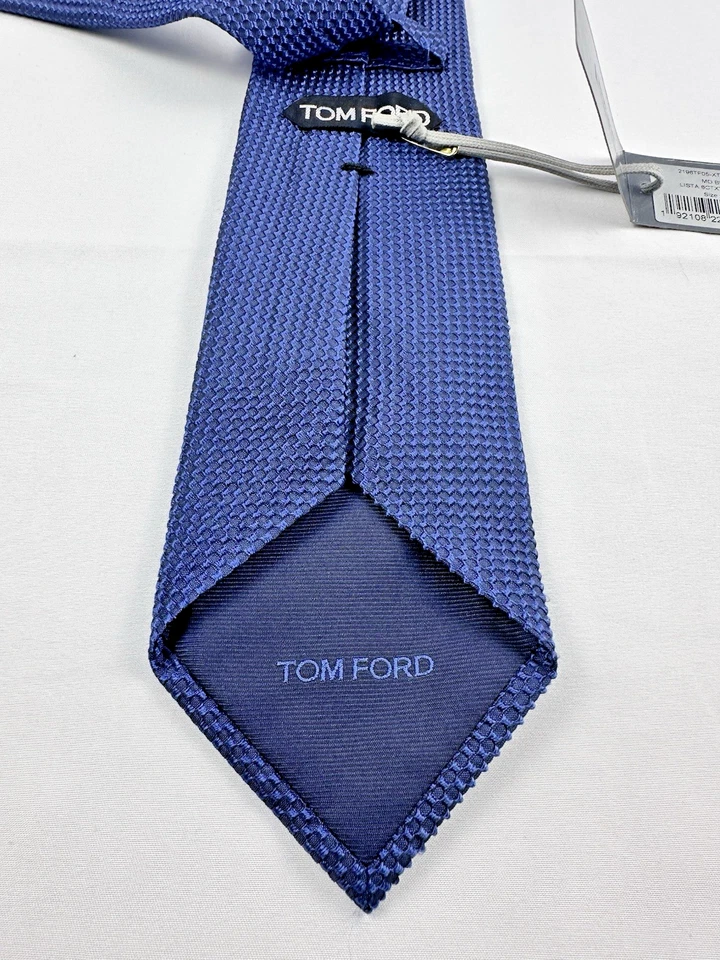 Corbata geométrica TOM FORD azul marino para hombre - ¡NUEVA con etiquetas! - Hecho en Italia orig. $260 Foto 1 de 4