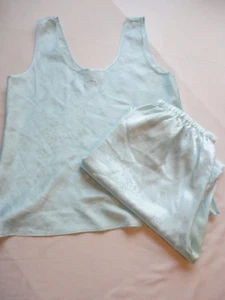 Oscar de la Renta TWO-PC. Blue Silky PAJAMA SET Size Medium - Picture 1 of 6