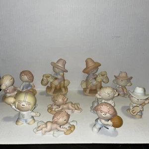 LOT Of 11 Bumpkins Figurines Picture frame Fabrizio George CERAMIC ~No Boxes - Picture 1 of 11