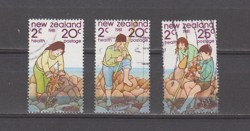 NEW ZEALAND :  1981 - USED  - SCOTT #  B109/11  SEMI-POSTAL  CPLT. SET - Image 1 of 1
