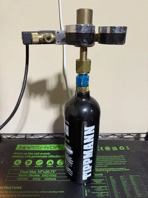 Kit de sistema generador de CO2 para acuario Aquatek con regulador para pecera Foto 1 de 4