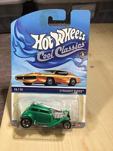 HOT WHEELS Cool Classics 15/30 Straight Pipes - Picture 1 of 1