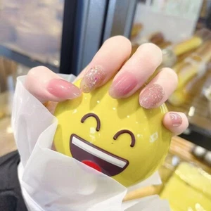 Selbstklebende Kunstnägel Kit Press On Nails fertig zum Aufkleben Maniküre 24 st - Bild 1 von 4
