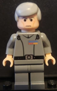 Lego Star Wars - 2006 - Grand Moff Tarkin Minifigure - sw0157 - 6211 - MINT - Picture 1 of 4