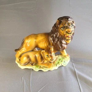 Olimco Japan Lions Figurine 2 Lion Scene Vintage Excellent Condition - Picture 1 of 12