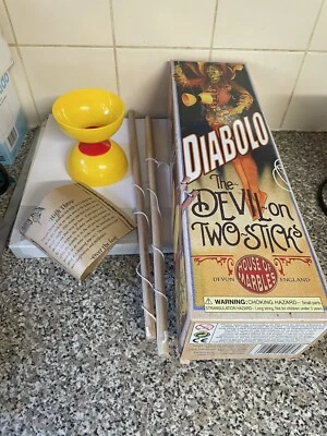 DIABOLO "THE DEVIL ON TWO 2 STICKS" BY HOUSE OF MARBLES COMPLETE IN ORIGINAL BOX - Image 1 of 4