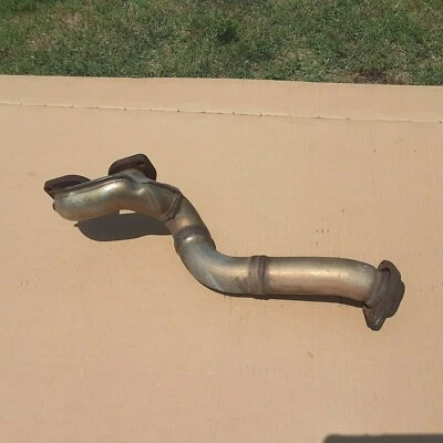 BMW 1995-03 540i 740i M5 Z8  V8 LEFT REAR EXHAUST MANIFOLD OEM 11627832972 - Image 1 of 4