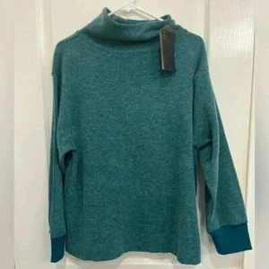 Nike Yoga Therma Fit Pullover Top Womens medium Loose nwt new  Long Sleeve - Picture 1 of 5