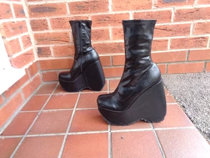 BLACK PU CALF HIGH HIGH CHUNKY PLATFORM BOOTS 7 uk GOTH * ALTERNATIVE * CYBER - Picture 1 of 5