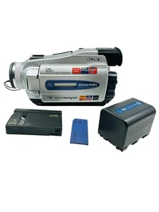 Sony Handycam DCR-TRV25 Mini DV Video Camcorder with Bundle F302 - Picture 1 of 8