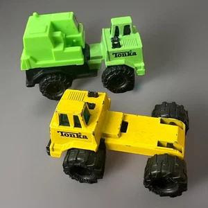 VTG 1992 Tonka Yellow Vehicle Truck Toy & 1994 Green Construction Dump Mover - Picture 1 of 6