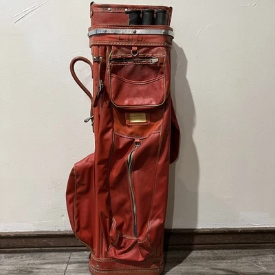 Bolsa de golf Wilson Country Club vintage de cuero rojo *Hecha en EE. UU.* Foto 1 de 4