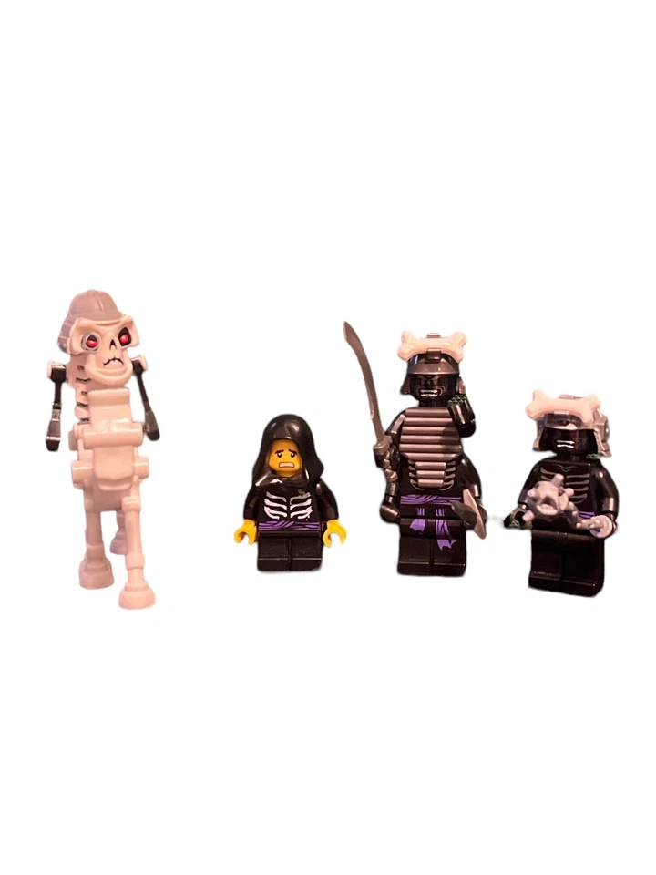 LEGO Ninjago 5 Minifiguras Lord Garmadon njo042 Lloyd Garmadon njo038 Kruncha Foto 1 de 4