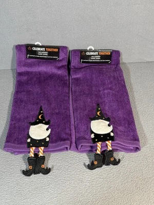 Nuevo Juego de 2 Toallas de Mano Gnomo Terciopelo Púrpura Decoración Halloween Bruja Maga Foto 1 de 3