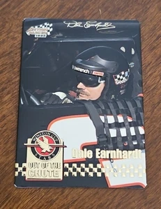 Tarjeta de NASCAR Out Of The Chute de Dale Earnhardt Sr. llena de acción #23 1995 - Imagen 1 de 2