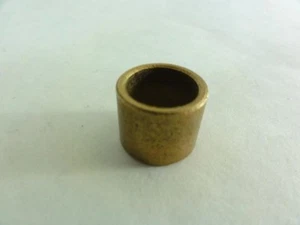 205808 Nuevo-Sin Caja; Buje Triángulo 01120-35; 0.497" ID; 0.625" OD; 0.5" Ancho - Imagen 1 de 5