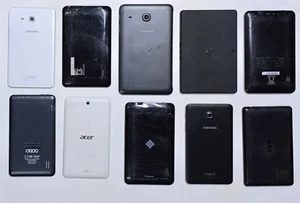 10 tablettes Andriod en l'état ne fonctionnent pas pour pièces uniquement Samsung Acer Blackberry RCA - Photo 1 sur 2