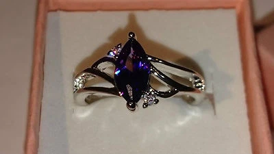 Silber.925 Ring, Farbe : Gold , Lila mit der Box, Größe ca. 17-18 - Bild 1 von 4