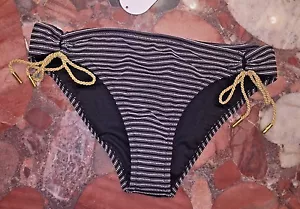 Neu mit Etikett Jessica Simpson Damen-Bikiniunterteil Schiffsform schwarz gold Kette seitlich zum Binden L - Bild 1 von 4