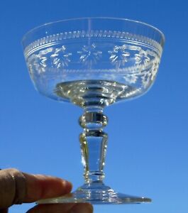 Engraved Crystal Champagne Cup. Start Xxe s top. 10.8 cm - diamond drinking. 8.7