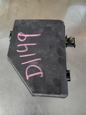 GMC Acadia 2010 caja de fusibles de motor OEM #25918908 Foto 1 de 3