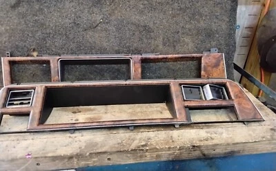 1991-1993 CHRYSLER NEW YORKER PAINEL DE INSTRUMENTOS MOLDURA GRÃO DE MADEIRA ACABAMENTO PEÇA DE FABRICANTE DE EQUIPAMENTO ORIGINAL  - Imagem 1 de 4