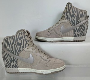 women's nike dunk sky high