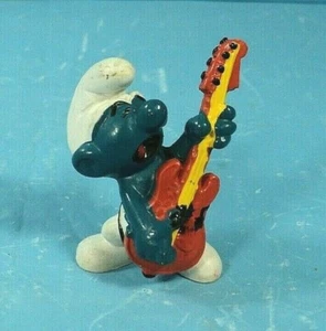 Vintage 1980 Smurf Peyo Rock Guitar Player. - Picture 1 of 3