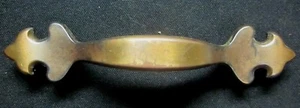 Amerock 157 Antik Englisch Messing 1976 Schublade Ziehgriff Französische Lilie 3" Mitte - Bild 1 von 12