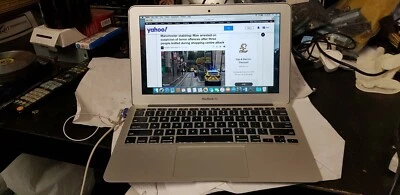 APPLE MACBOOK AIR 2013 A1465,CORE I5-4250U@ I.3GHz,4GB RAM,120GB SSD. - Image 1 of 4