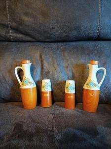 Vintage Wood & Ceramic 4 Piece Salt Pepper Oil Vinegar Set Japan - Picture 1 of 8