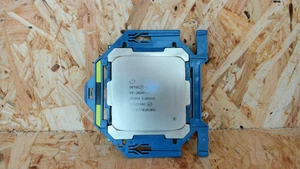 Intel Xeon E5-2620V2 2.1GHz 6-Core CPU Processor – LGA2011 - Picture 1 of 6