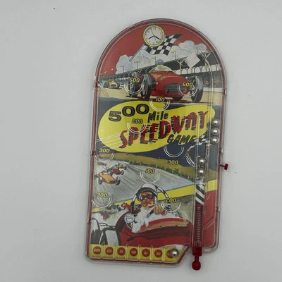Juego de pinball Schylling Speedway 2007 500 millas 10”x5,5”x,75” con 6 bolas Foto 1 de 3