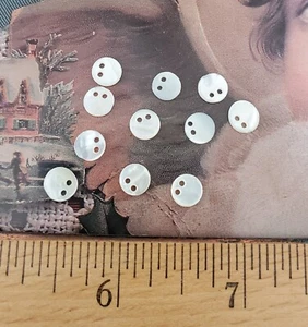Set of 10 Decorative Mother-of-Pearl Buttons #B31 - Picture 1 of 1