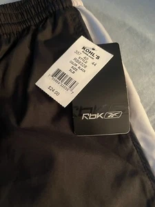 Reebok Jogging Pants with Zipper at Ankles, Black, Boys Size M, New with tags - Picture 1 of 7