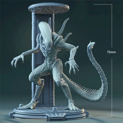 75mm resin figures model kit Science Fiction Alien Empress Unassembled Unpainted - Image 1 of 3