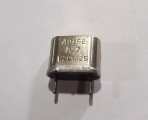 CR-7/U - 6206,25 KHz Radio Crystal - 0,050 pinów - Niemarkowe - RDZ 282,8 - Zdjęcie 1 z 2
