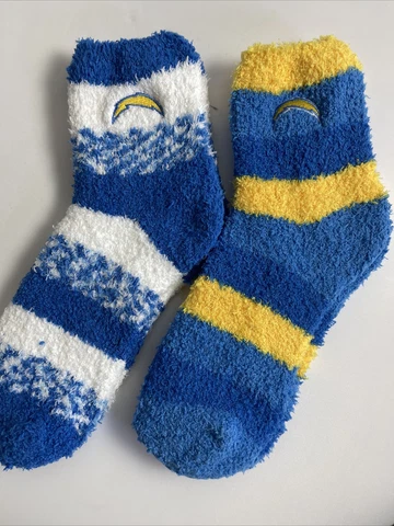 2 PAIR SET! Los Angeles Chargers FBF Women’s Cozy Fuzzy Sleep Socks. OSFM (FZ2) Cover