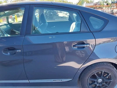 Used Rear Left Door Assembly Rear Side fits: 2010 Toyota Prius electric windows Foto 1 de 4