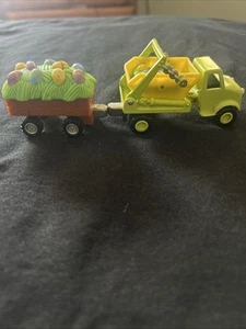 Bob the Builder Skip Easter Eggs Skip Lorry Delivery Vehicle With Trailer & Load - Picture 1 of 9