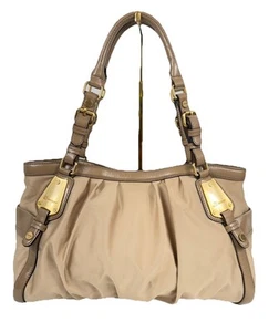B Makowsky Beige Nylon & Patent Leather Shoulder Bag - Foto 1 di 18