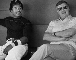 REGGIE JACKSON GEORGE STEINBRENNER 8X10 PHOTO NEW YORK YANKEES BASEBALL NY B/W - Picture 1 of 1